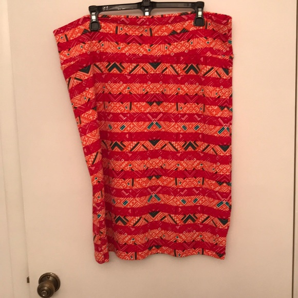 LuLaRoe Dresses & Skirts - Lularoe Cassie skirt. Size 3X. NWOT LuLaRoe Dresses & Skirts - Lularoe Cassie skirt. Size 3X. NWOT
